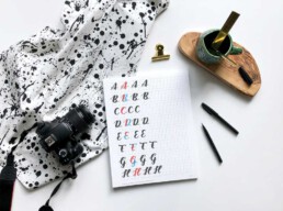 Lettering Guide Anfänger Flatlay